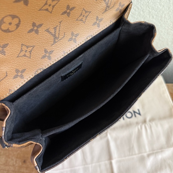 Authentic Louis Vuitton Pochette Metis Reverse Monogram Crossbody Bag - Picture 7 of 14